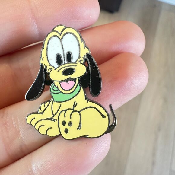 Vintage Jewelry Baby Puppy Pluto Pin Brooch - Picture 1 of 3